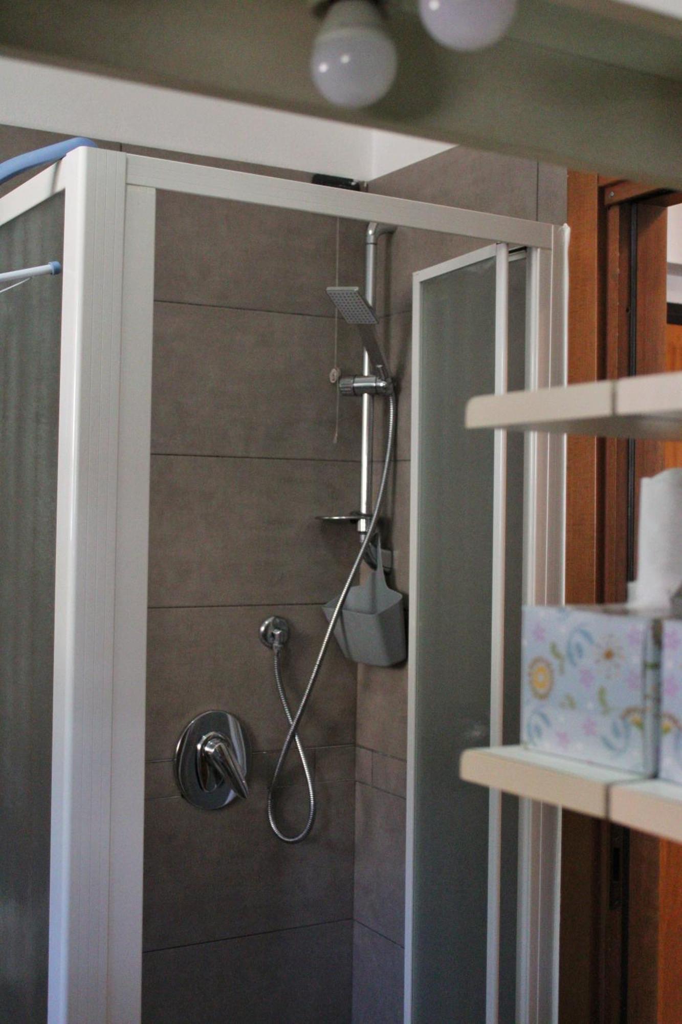Appartamento Aleph With Private Parking, Next Train Station 코모 외부 사진