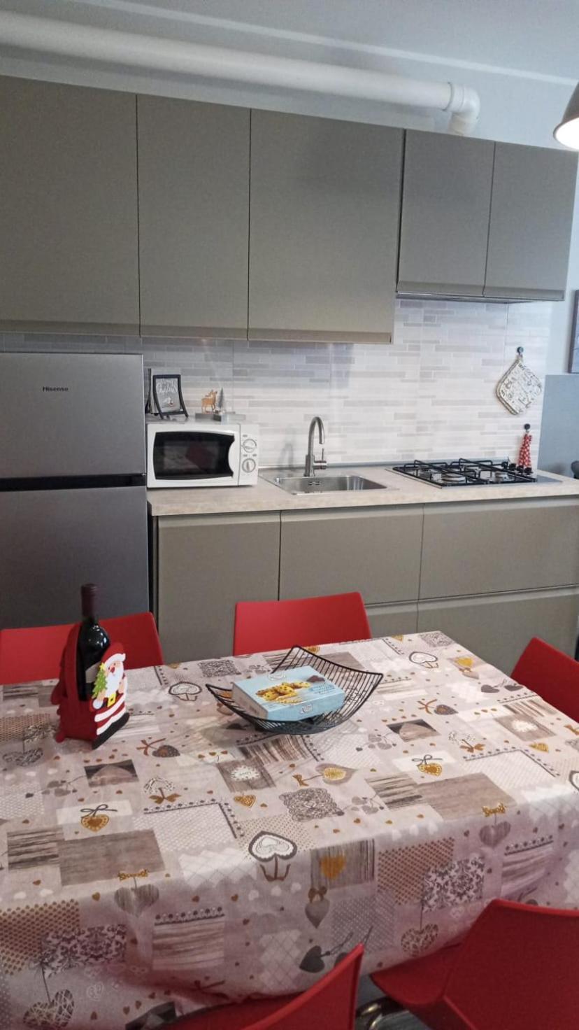 Appartamento Aleph With Private Parking, Next Train Station 코모 외부 사진